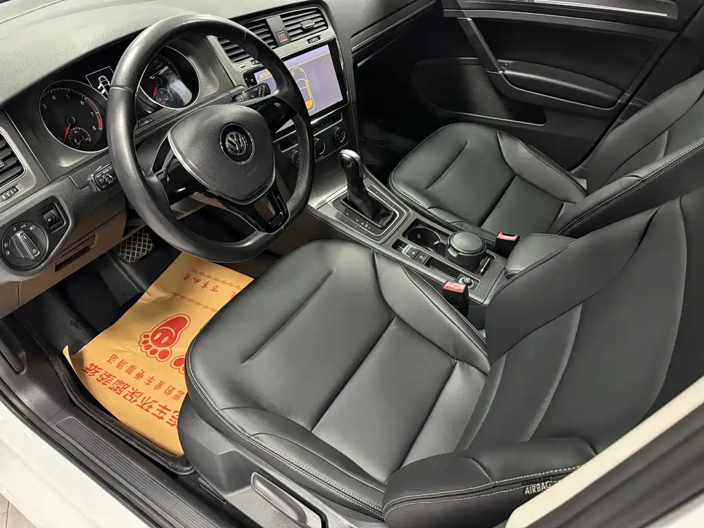 Volkswagen Golf — миниатюра 9
