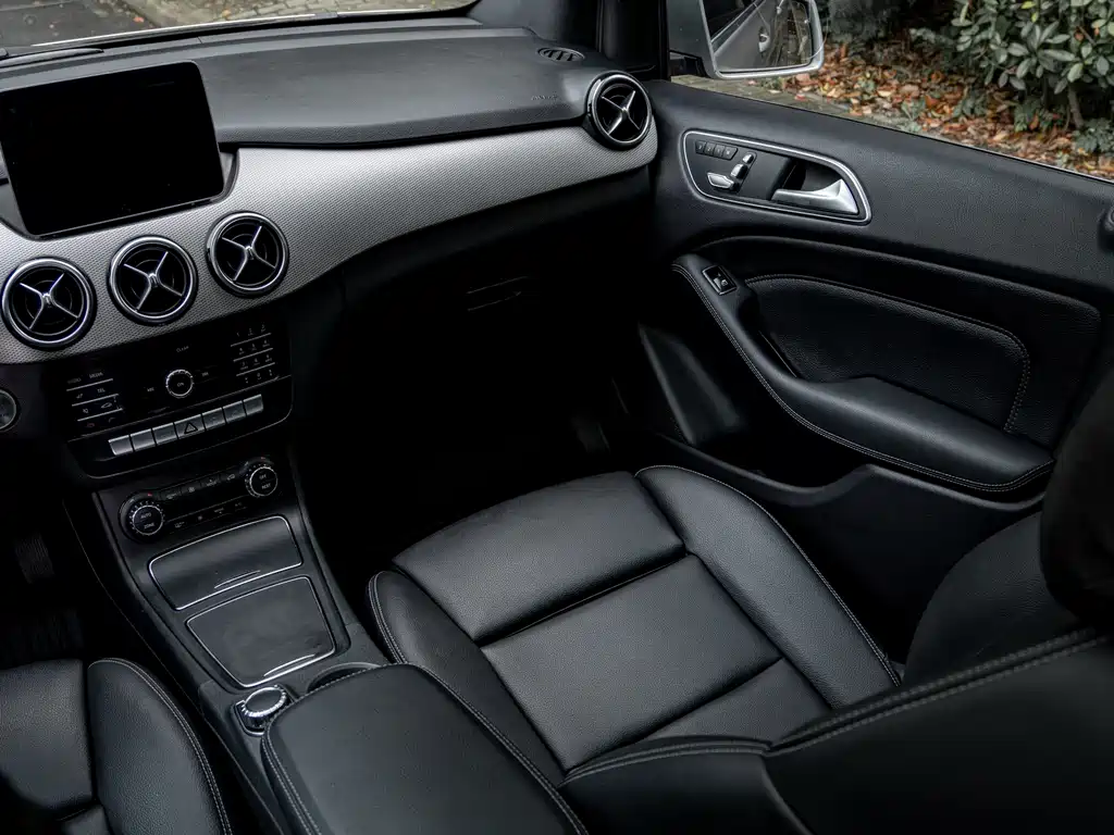 Mercedes-Benz B-Class — миниатюра 13