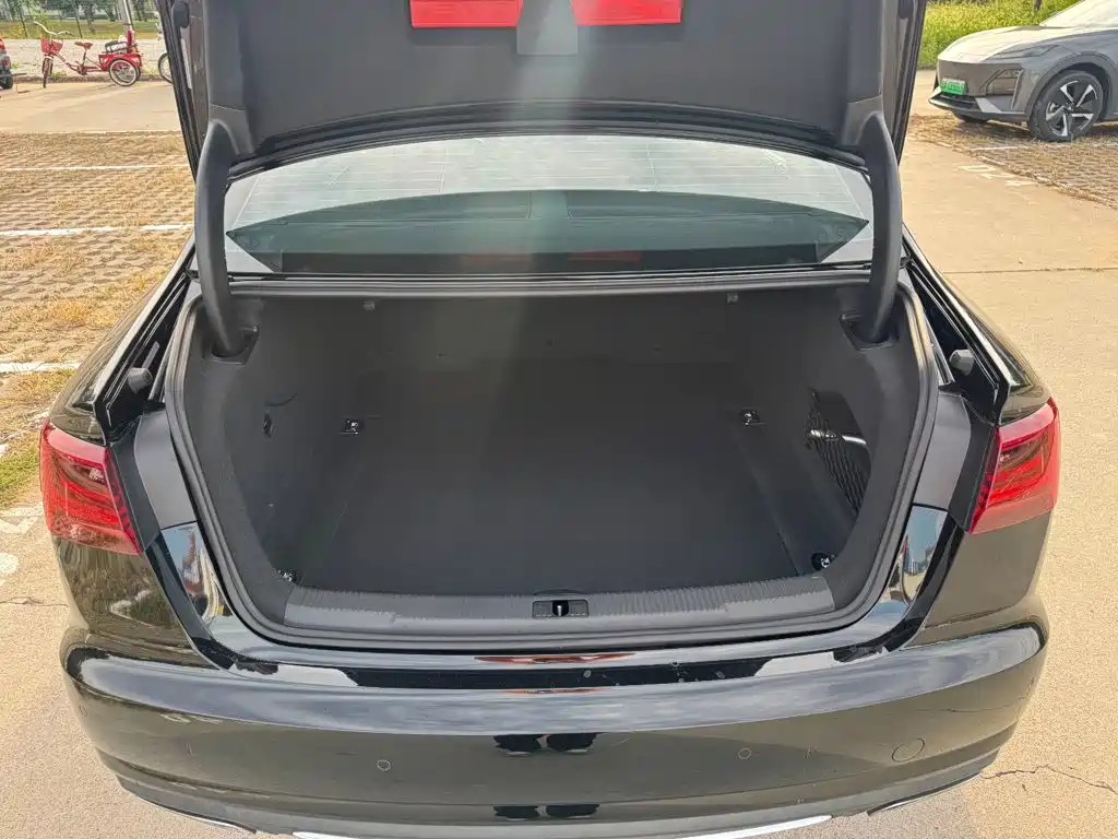 Audi A6L — миниатюра 8