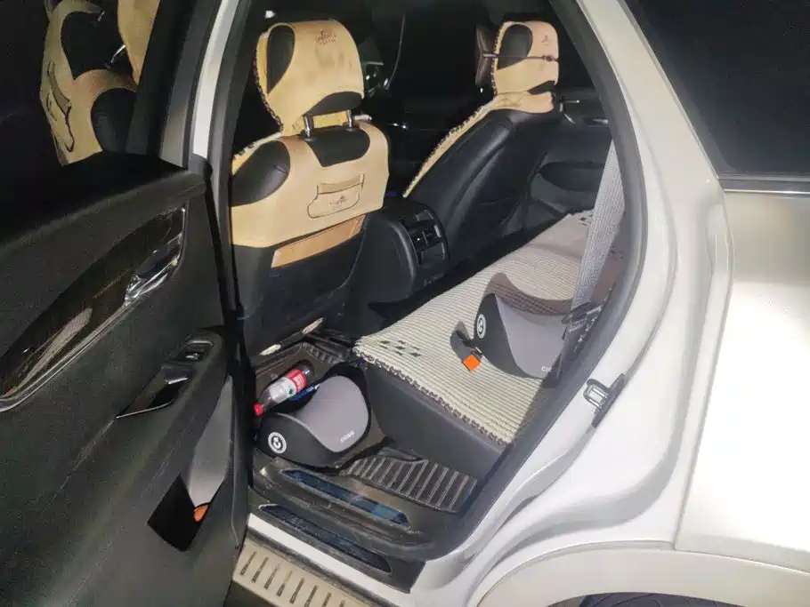 Cadillac XT5 — миниатюра 11