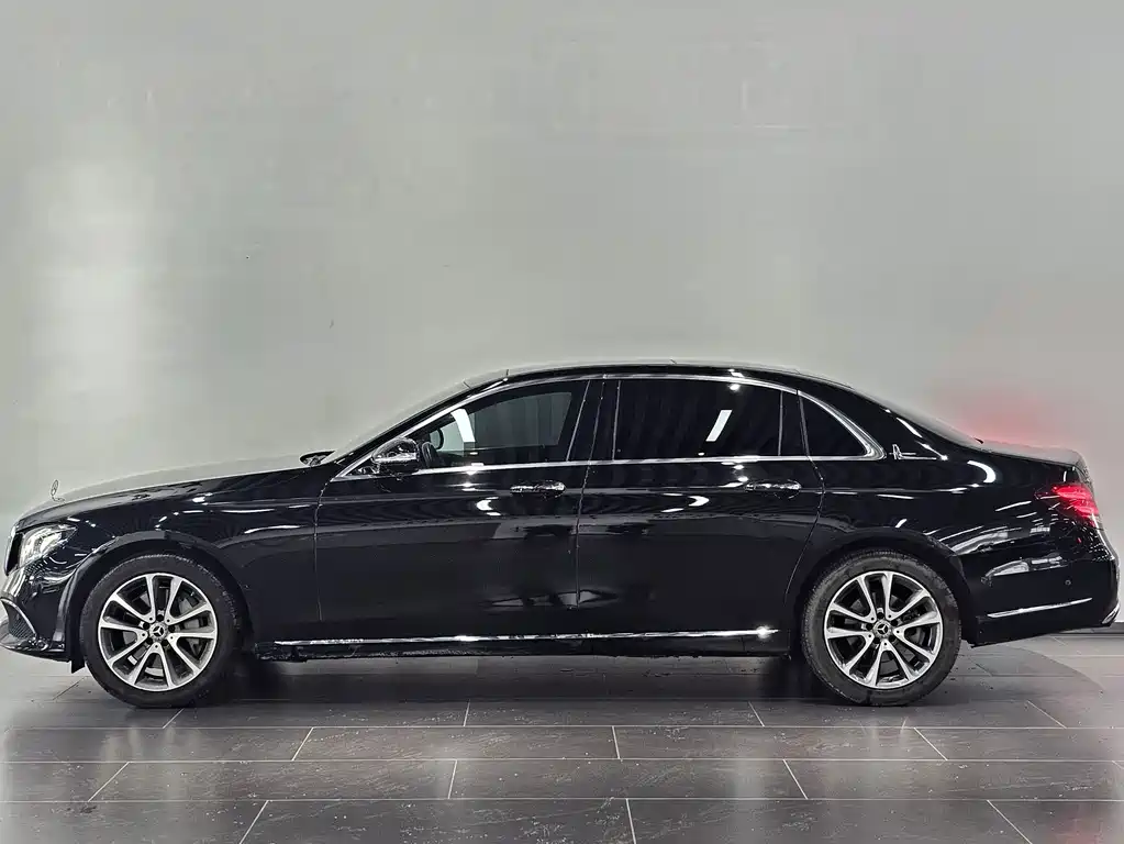 Mercedes-Benz E-Class E 2019 E 300 L Fashion