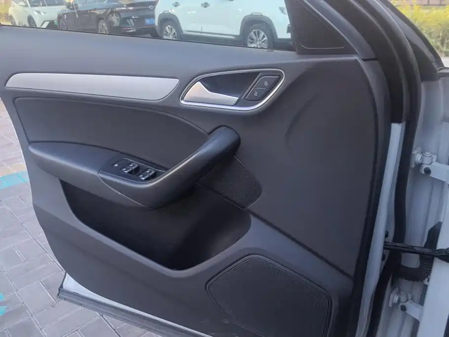 Audi Q3 — миниатюра 7