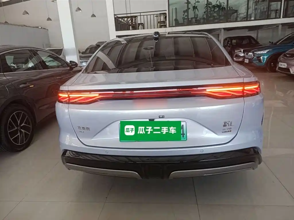 BYD Han L 2025 EV Flagship