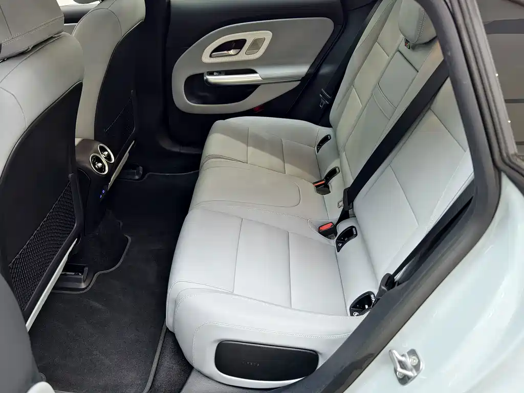 Mercedes-Benz CLA New Energy — миниатюра 11