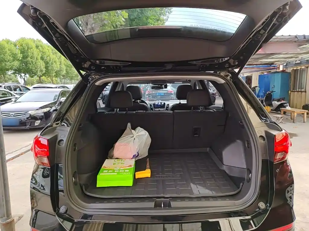 Chevrolet Equinox — миниатюра 19