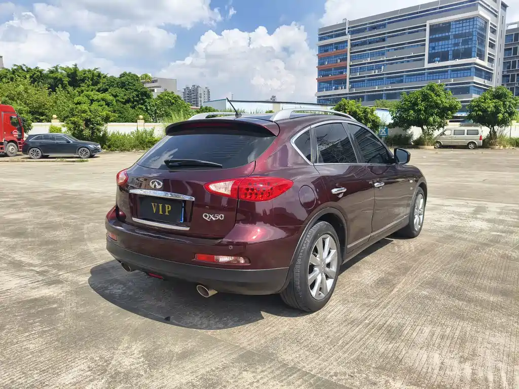 Infiniti QX50 (Import) — миниатюра 6