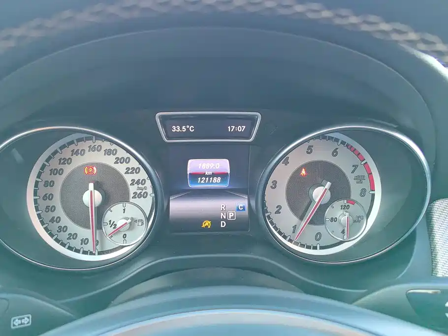 Mercedes-Benz GLA — миниатюра 14