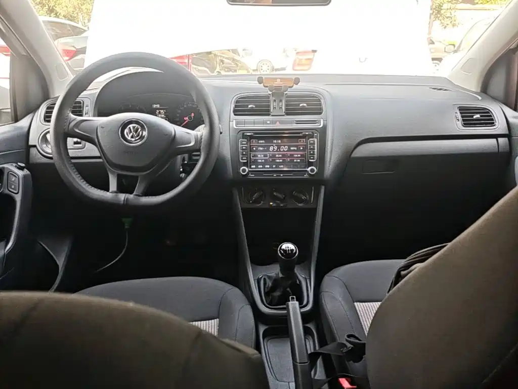 Volkswagen Polo — миниатюра 10