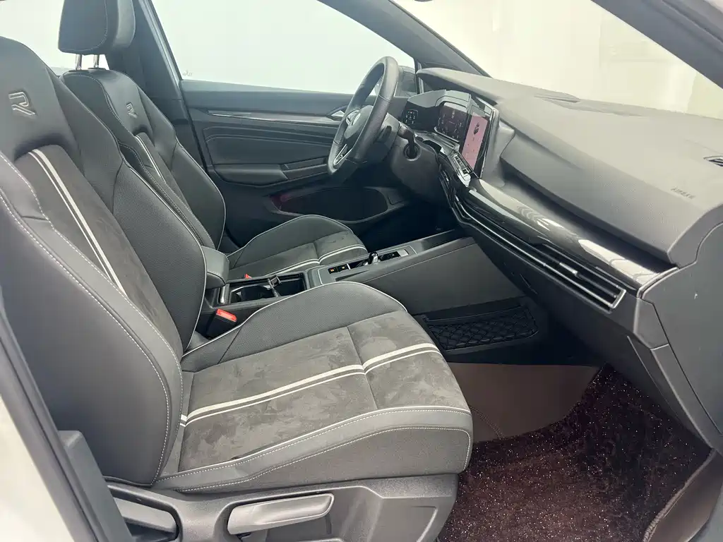 Volkswagen Golf — миниатюра 13