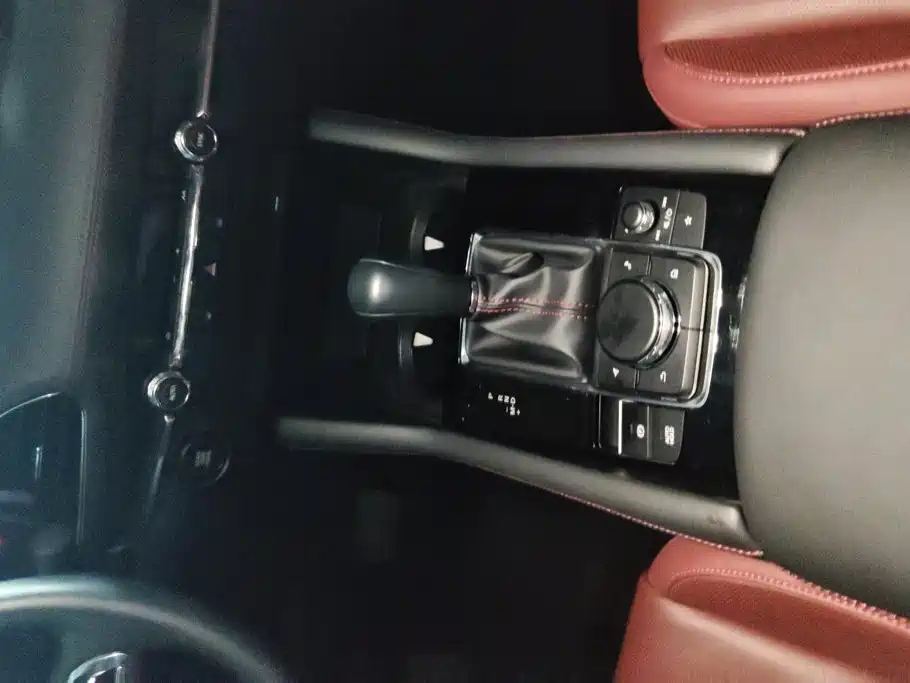 Mazda 3 Axela — миниатюра 16