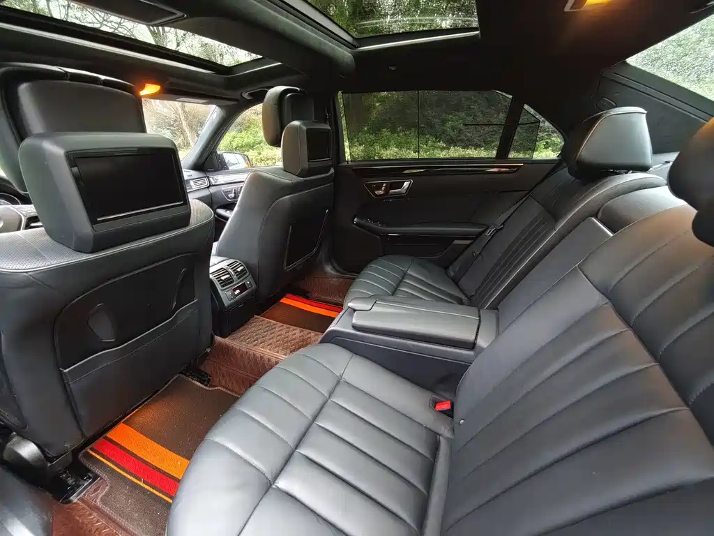 Mercedes-Benz E-Class — миниатюра 15