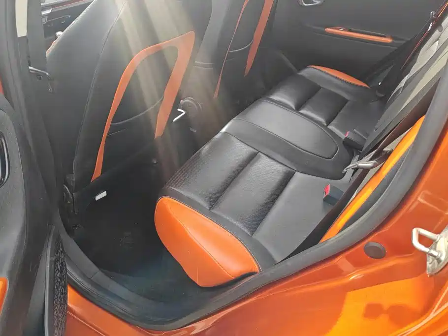 Geely Vision X1 — миниатюра 11