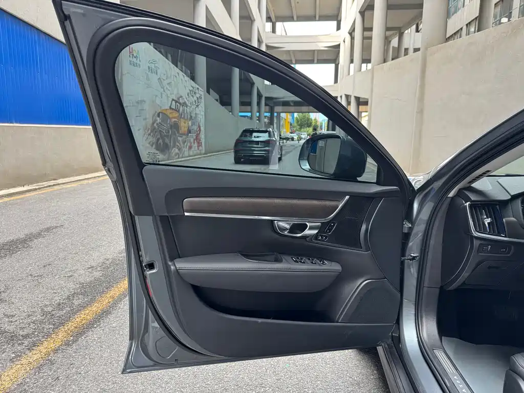 Volvo V90 — миниатюра 12