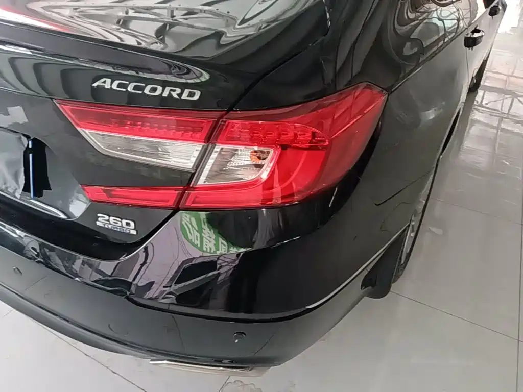 Honda Accord — миниатюра 8
