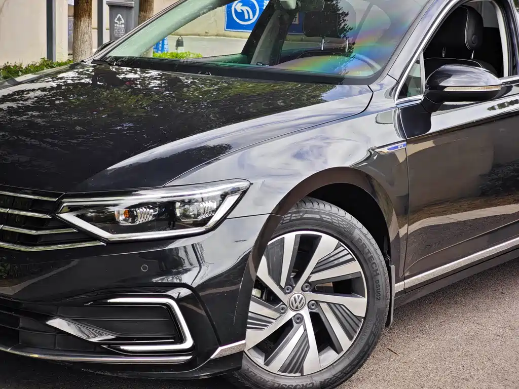 Volkswagen Magotan PHEV — миниатюра 8
