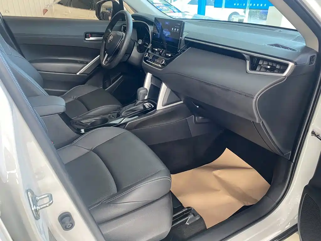 Toyota Frontlander — миниатюра 11