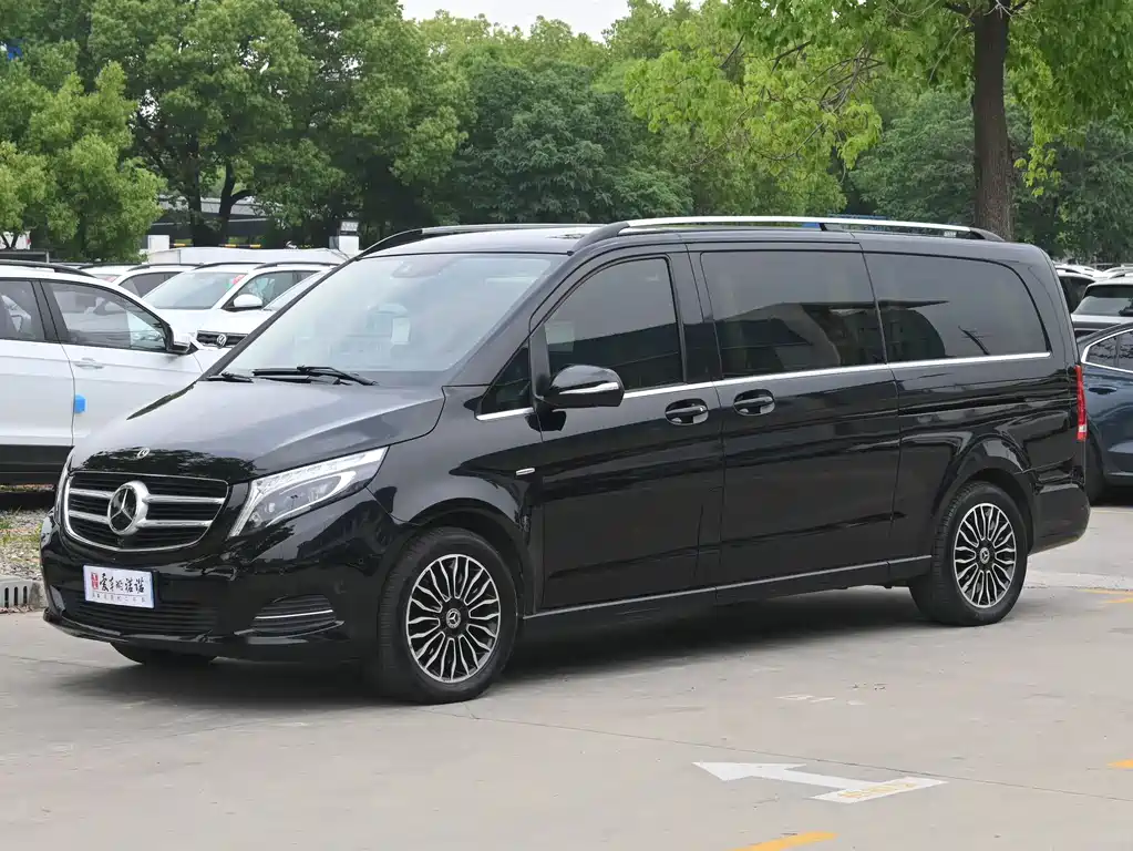 Mercedes-Benz V-Class 2018 V 260 L Premium Extended Edition China V