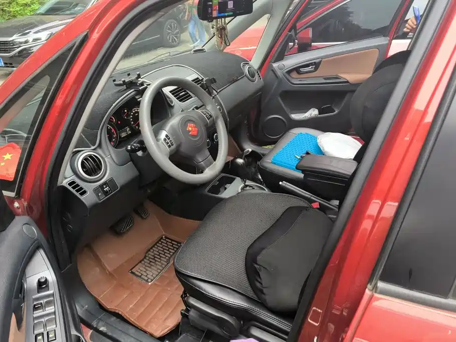Suzuki SX4 — миниатюра 9