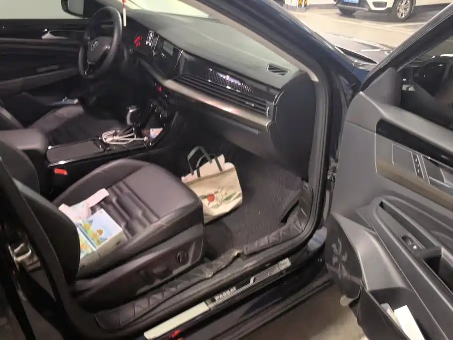Volkswagen Passat — миниатюра 8