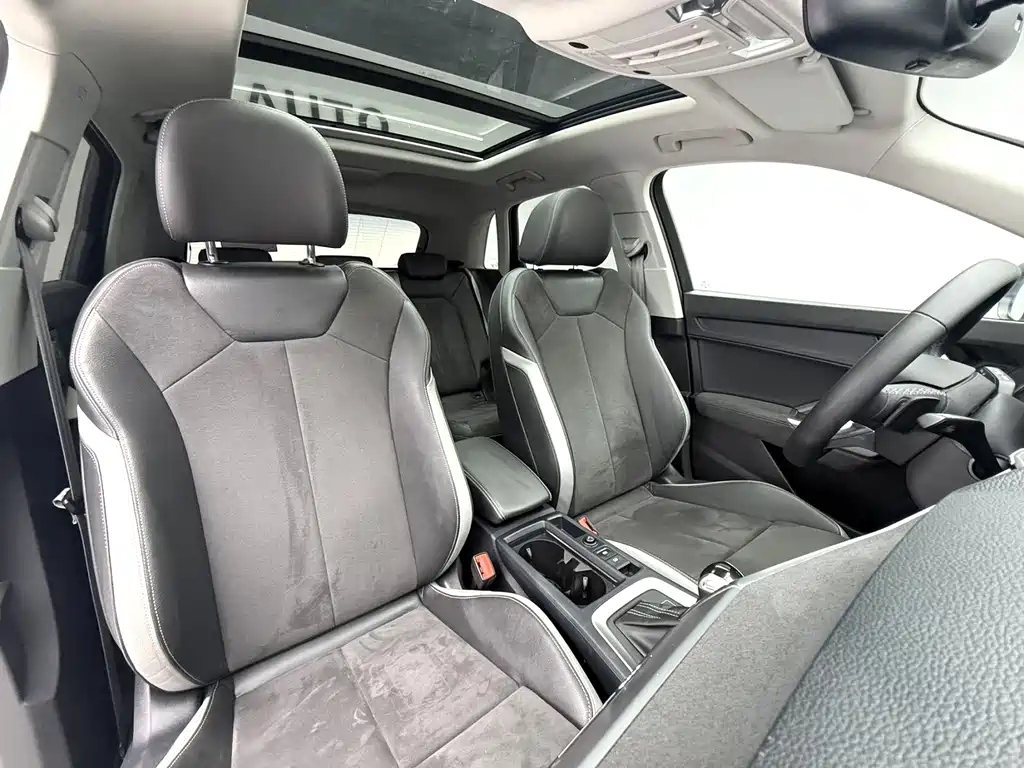 Audi Q3 — миниатюра 12