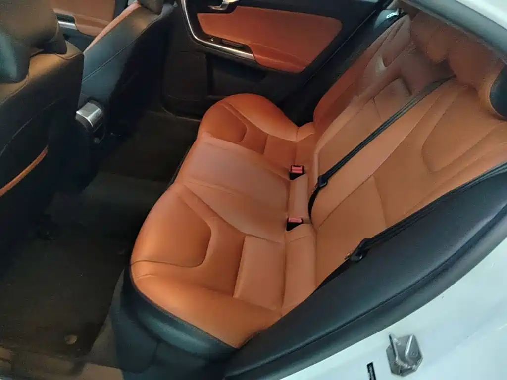 Volvo S60 — миниатюра 17