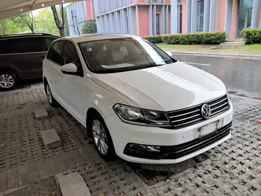 Volkswagen Santana — миниатюра 4