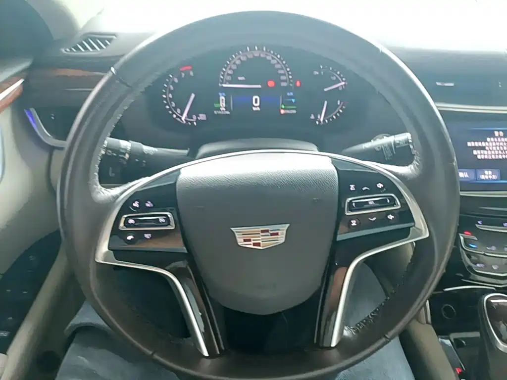 Cadillac XTS — миниатюра 11