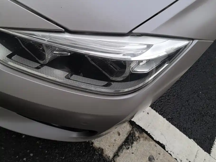 BMW 3 Series — миниатюра 5