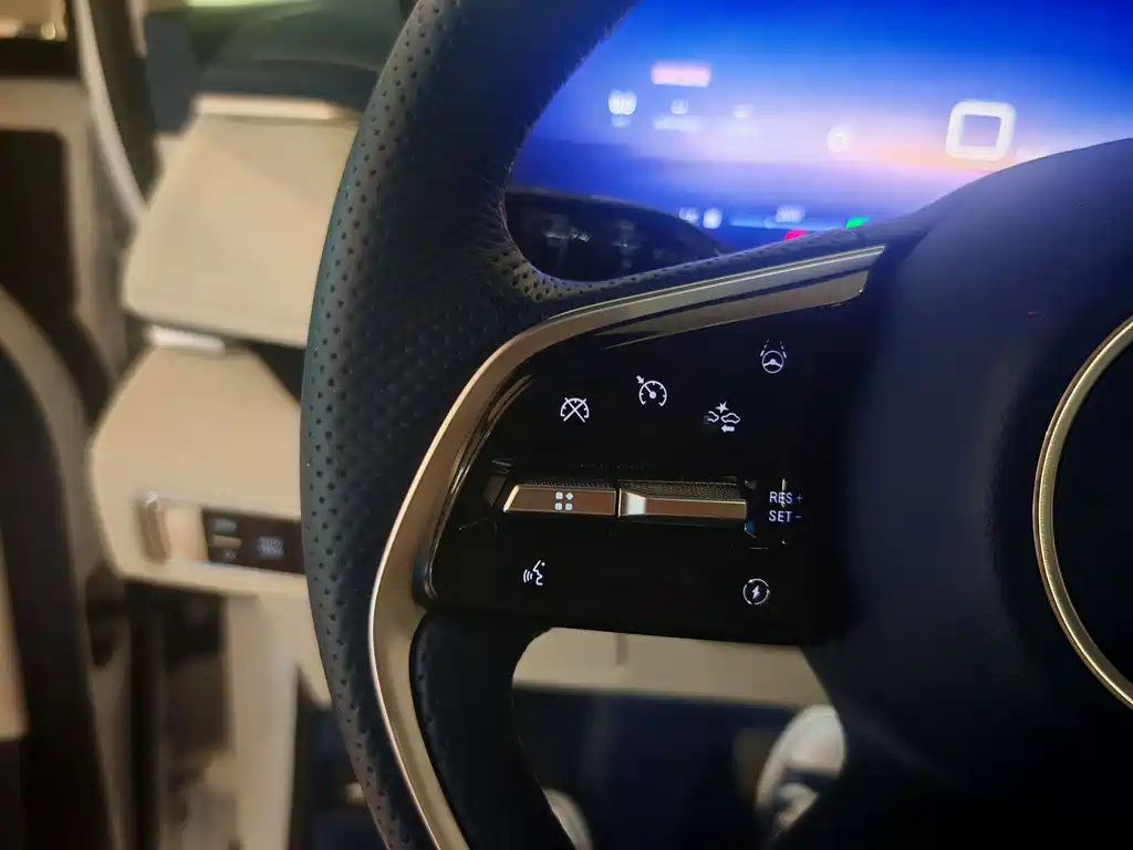 BUICK GL8 NEW ENERGY