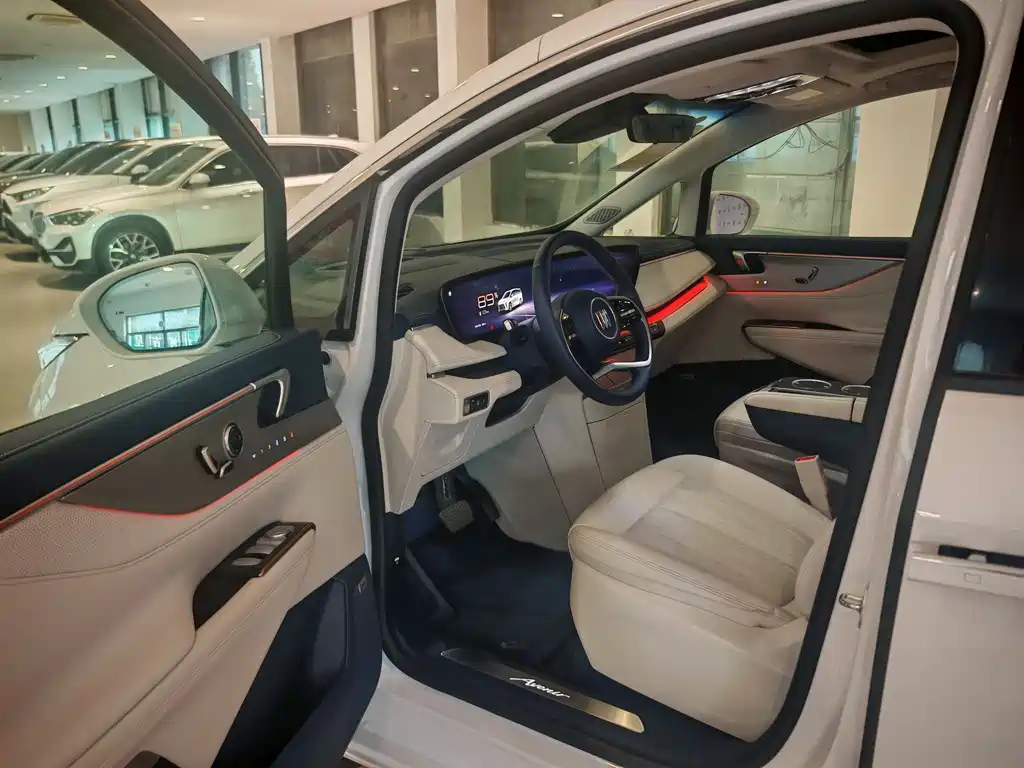 BUICK GL8 NEW ENERGY