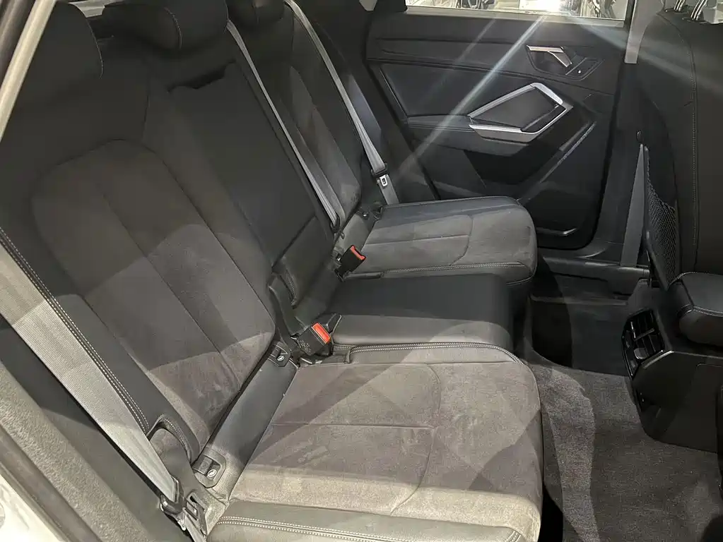 Audi Q3 — миниатюра 10