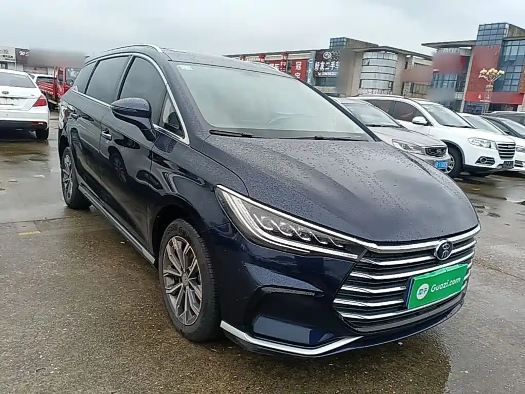 BYD MAX — миниатюра 4