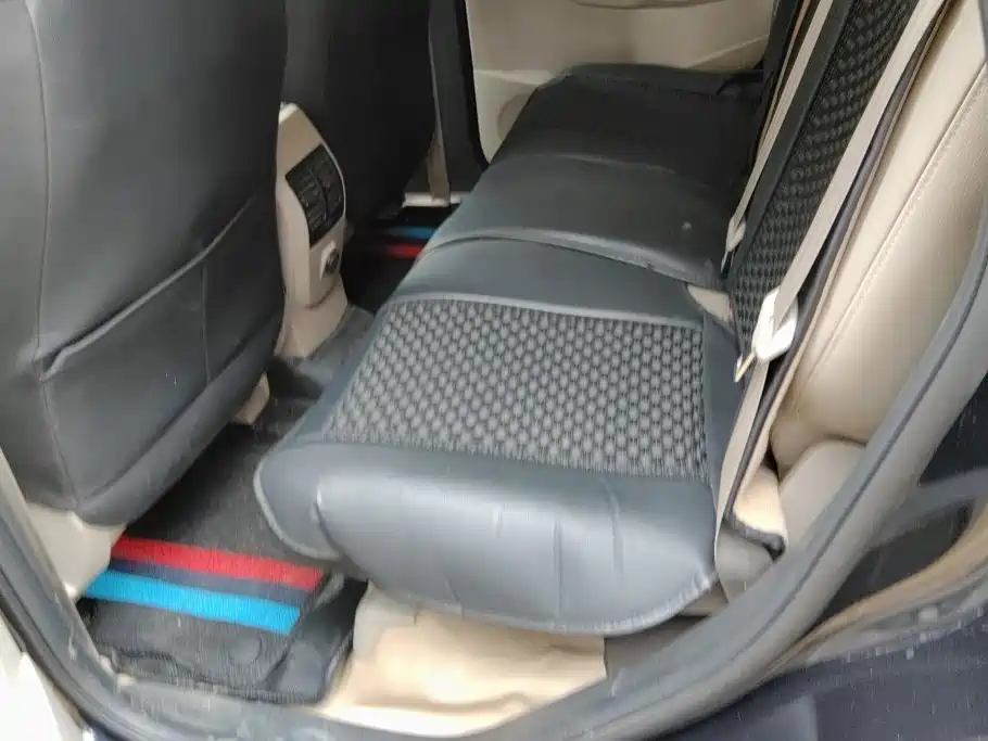 Ford Kuga — миниатюра 11