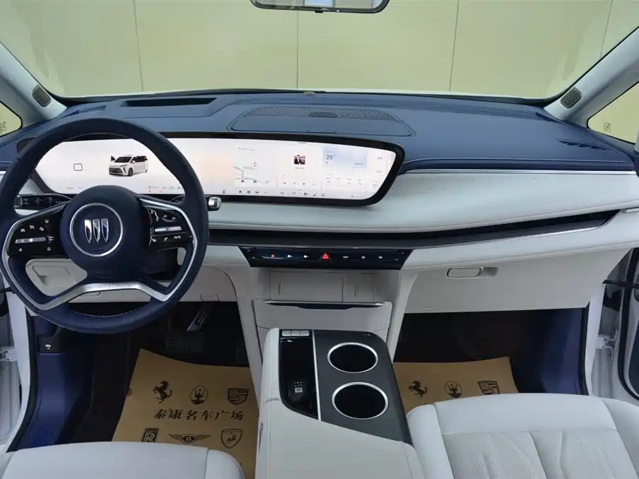 BUICK GL8 NEW ENERGY