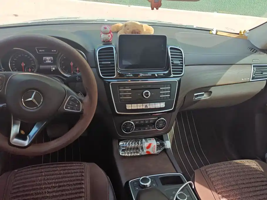 Mercedes-Benz GLE (Import) — миниатюра 13
