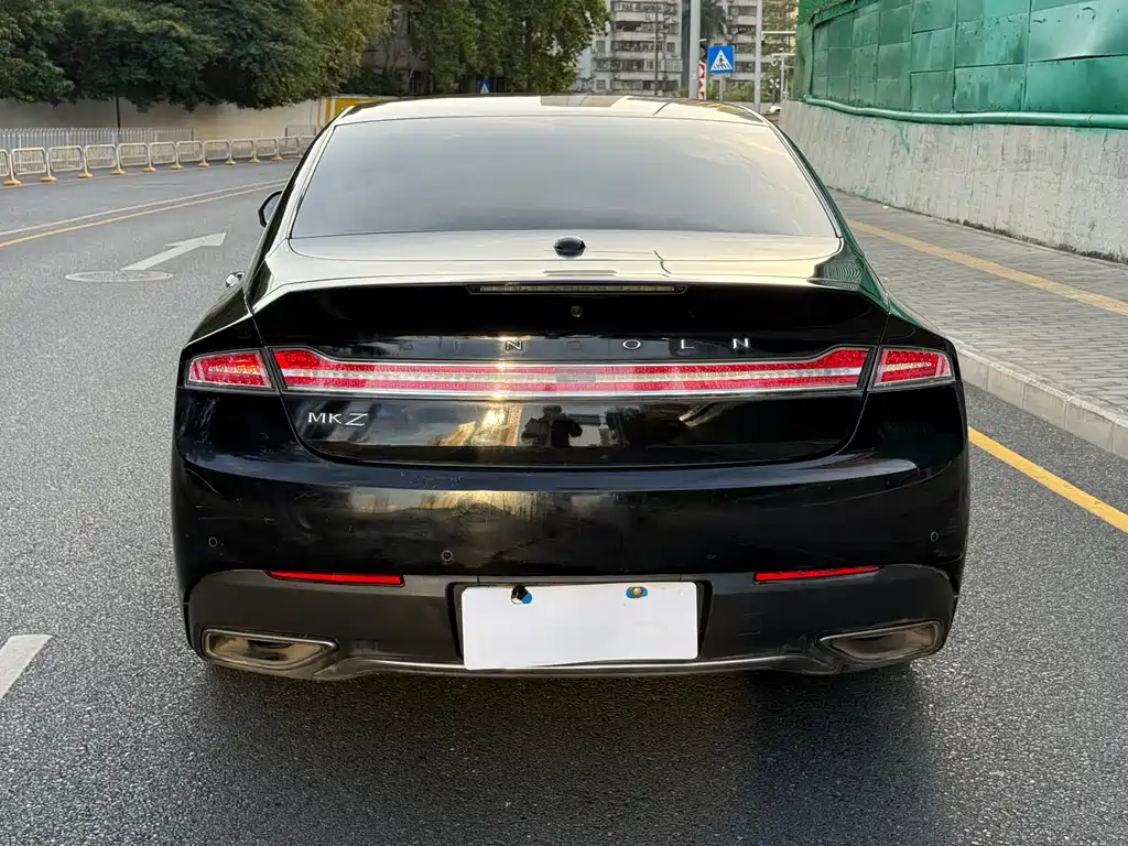 LINCOLN MKZ