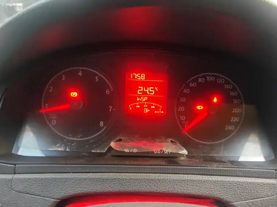 Volkswagen Santana — миниатюра 14