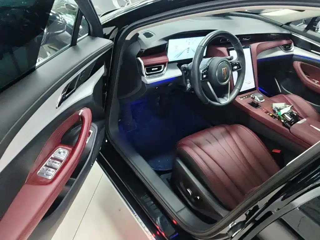 Hongqi Hongqi H5 — миниатюра 16