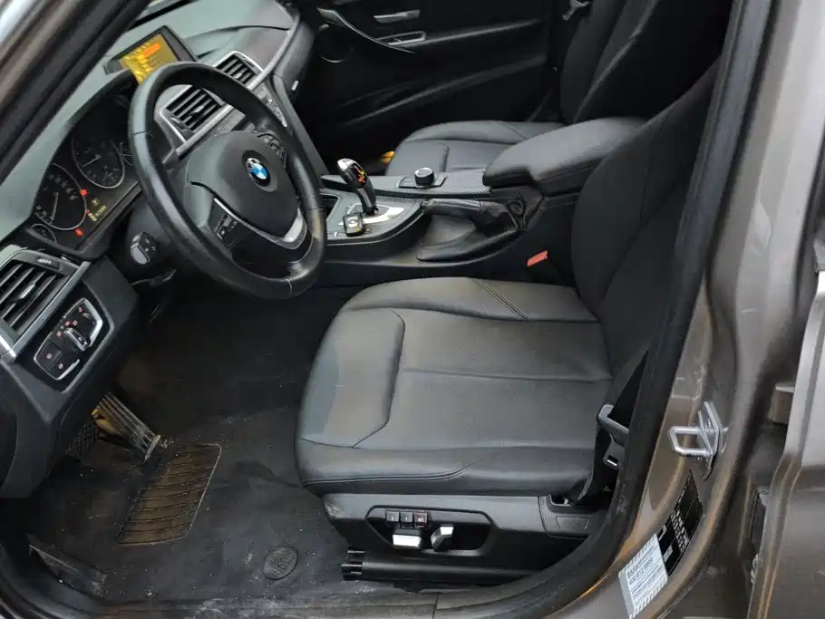 BMW 3 Series — миниатюра 9
