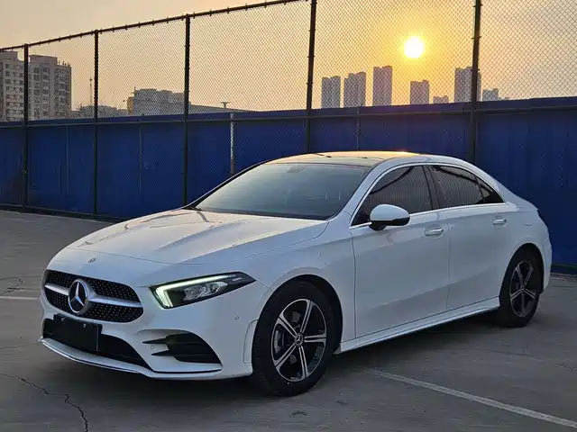 MERCEDES-BENZ A CLASS
