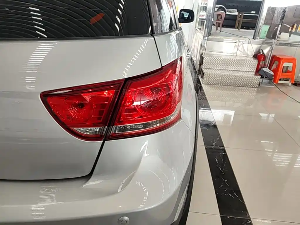 Haval H1 2016 1.5L AMT Comfort