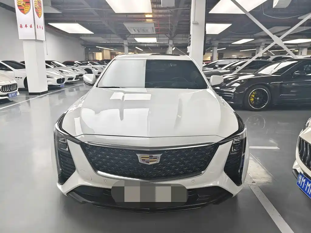 Cadillac CT5 — миниатюра 2