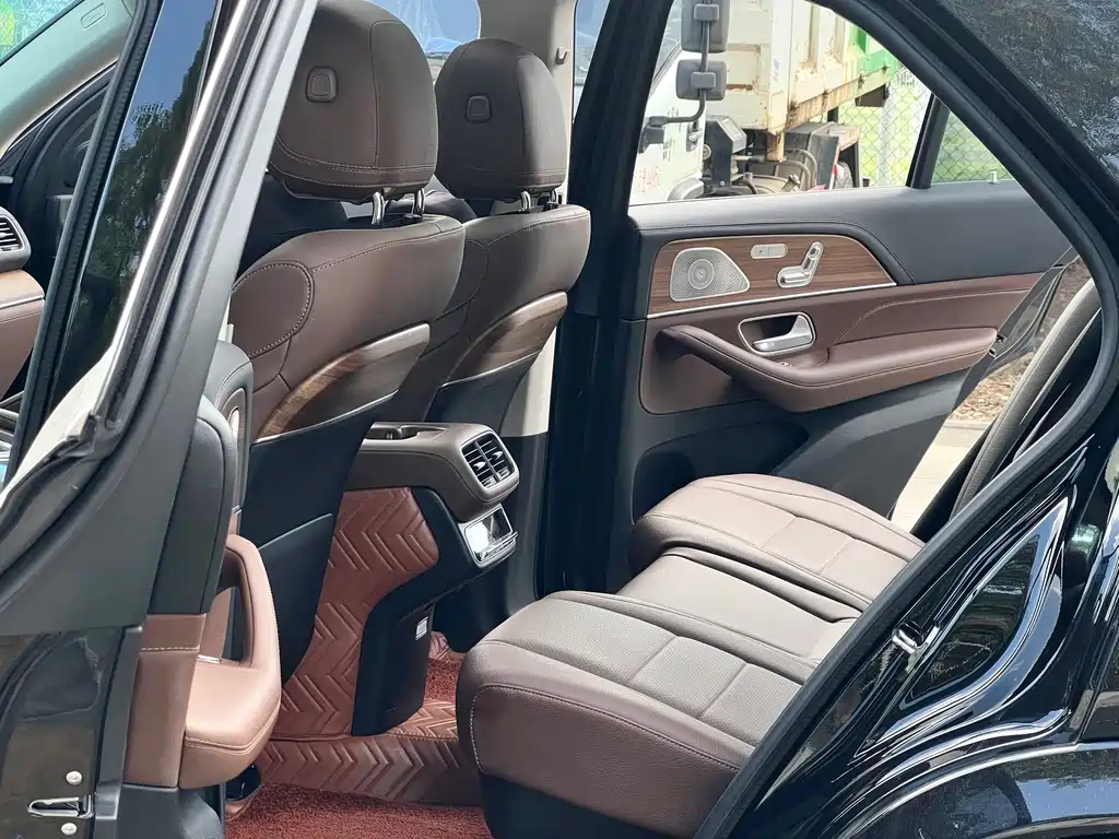 Mercedes-Benz GLE New Energy — миниатюра 8