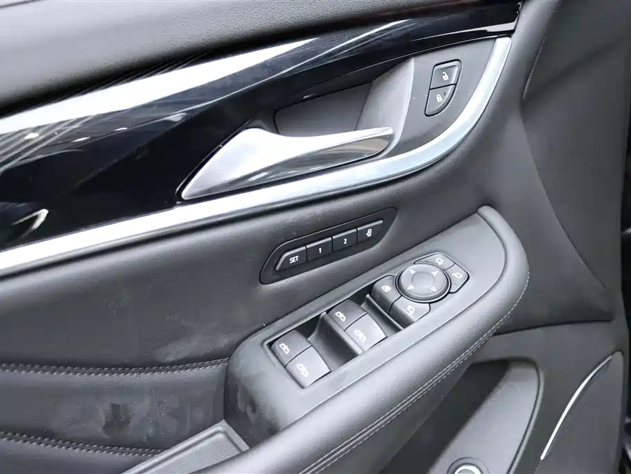 Buick Enclave 2020 28T Premium Flagship