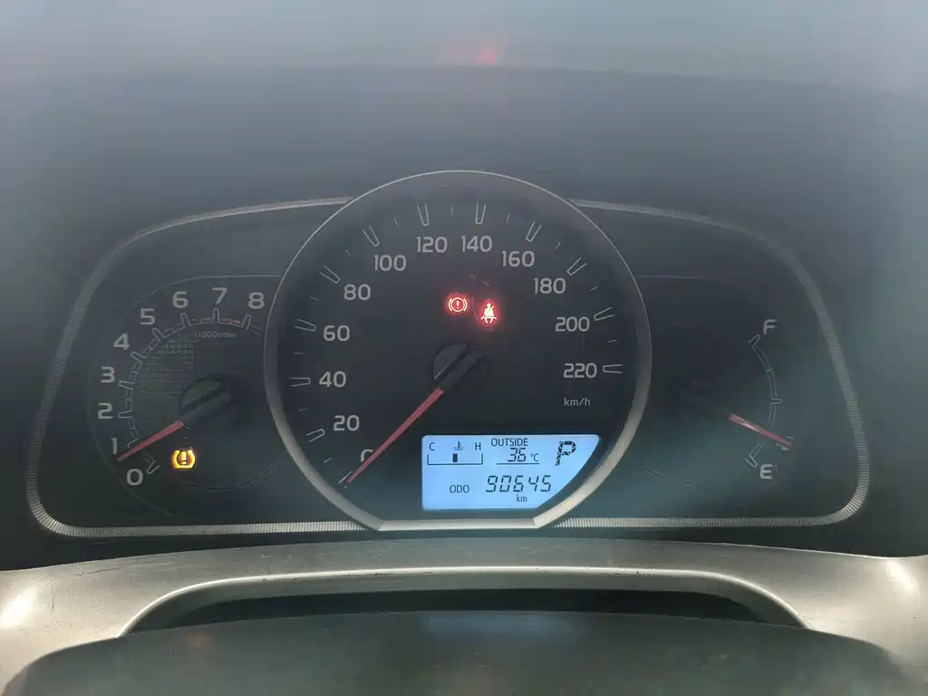 Toyota RAV4 — миниатюра 9