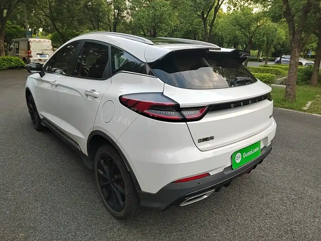 Geely Emgrand S — миниатюра 5