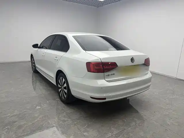 Volkswagen Sagitar — миниатюра 4