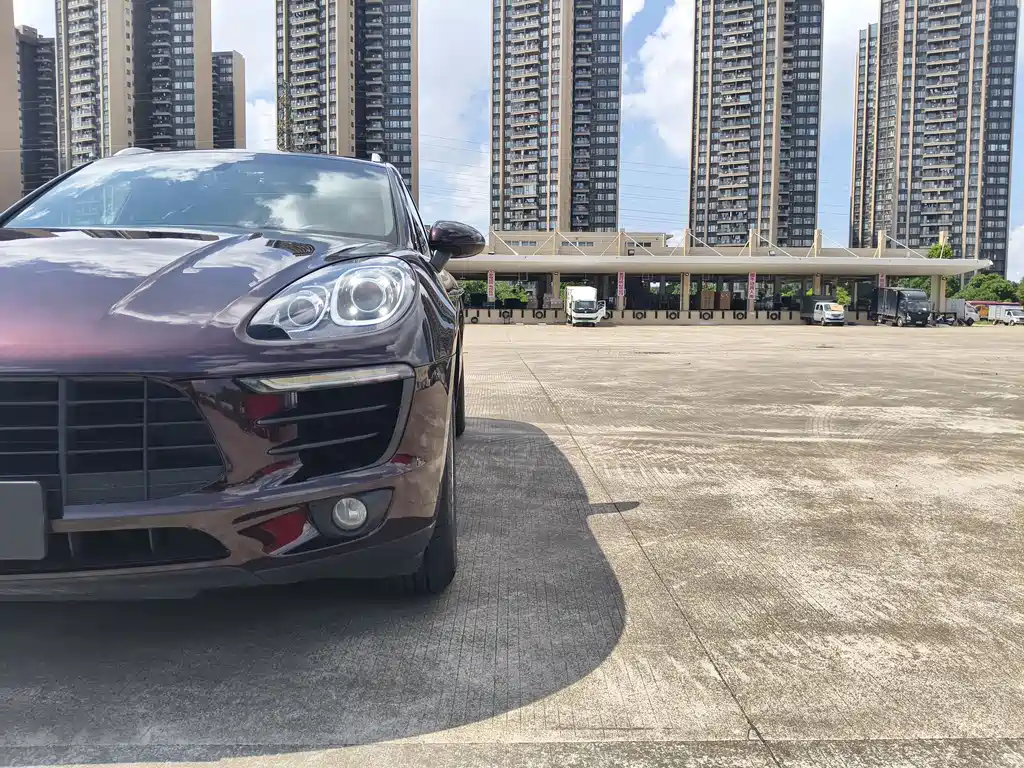 Porsche Macan — миниатюра 18