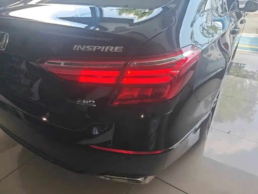 Honda Inspire — миниатюра 8