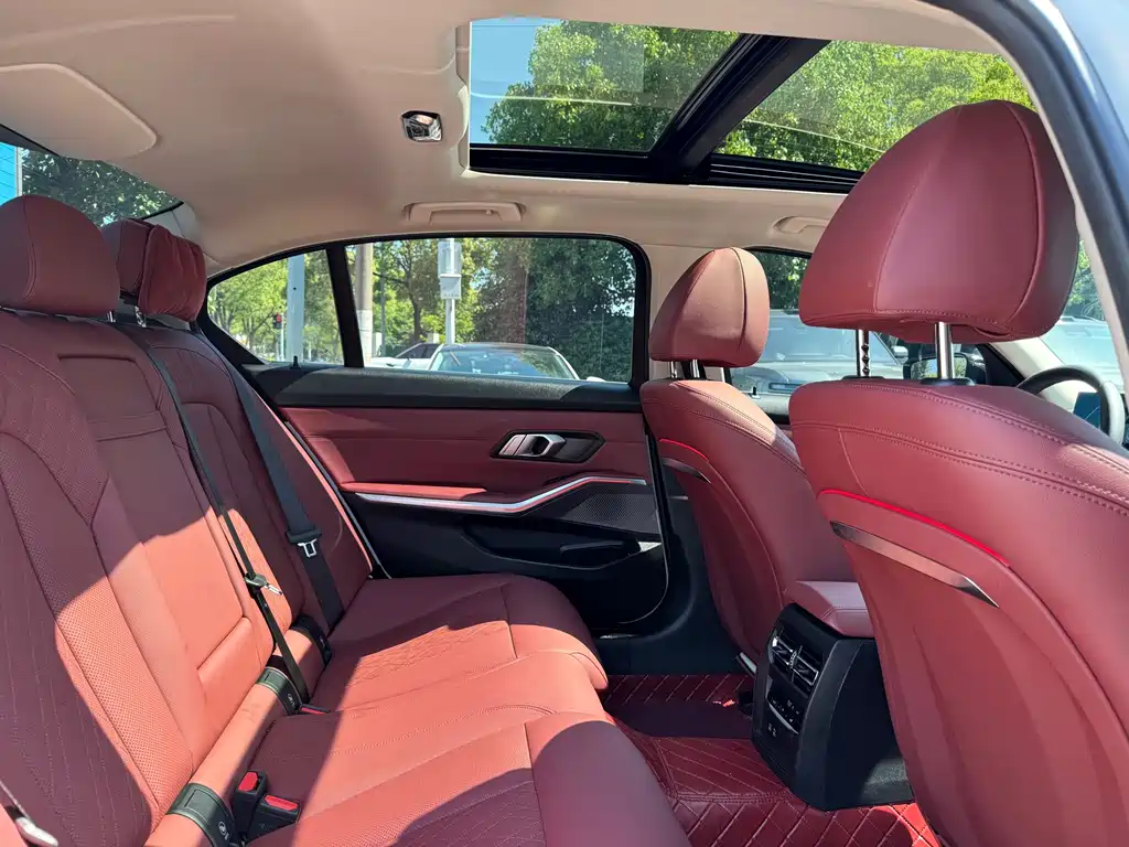 BMW 3 Series — миниатюра 14